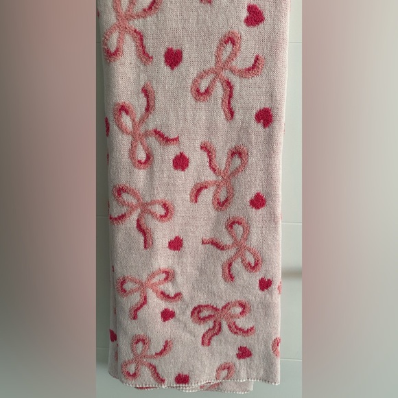 ✨NWT✨ Shabby Chic: Decorative Throw - Picture 4 of 7